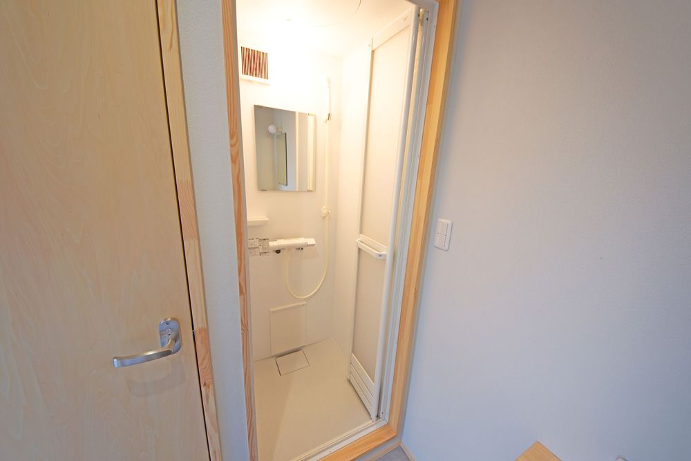 シャワールーム